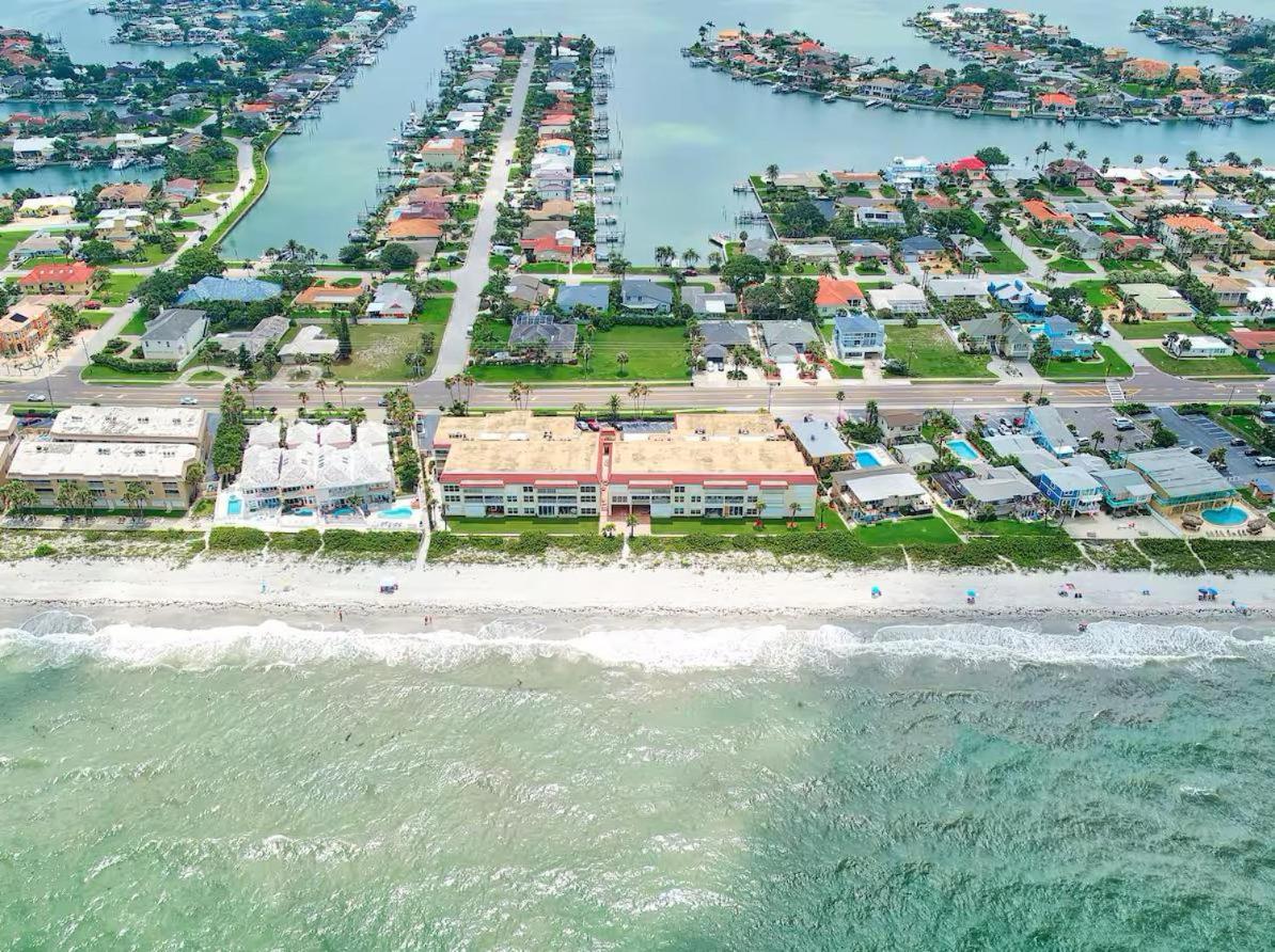 Beach Happy Clearwater Beach Exterior photo